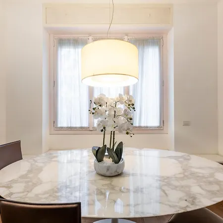 Royal - Centro Brera Apartment *