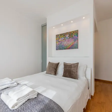 Royal - Centro Brera Apartment